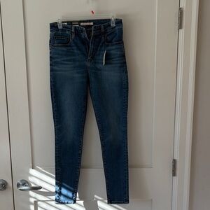 Levi's Dark Blue Skinny Jeans